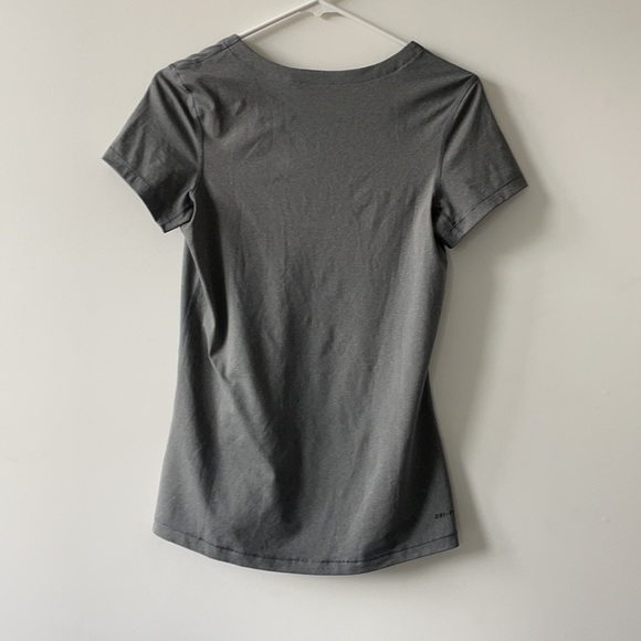 Nike Pro dri-fit tee - Picture 2 of 3